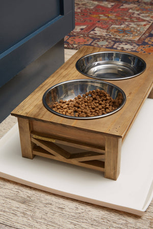 FARMHOUSE Rustic Elevated Pet Feeder
